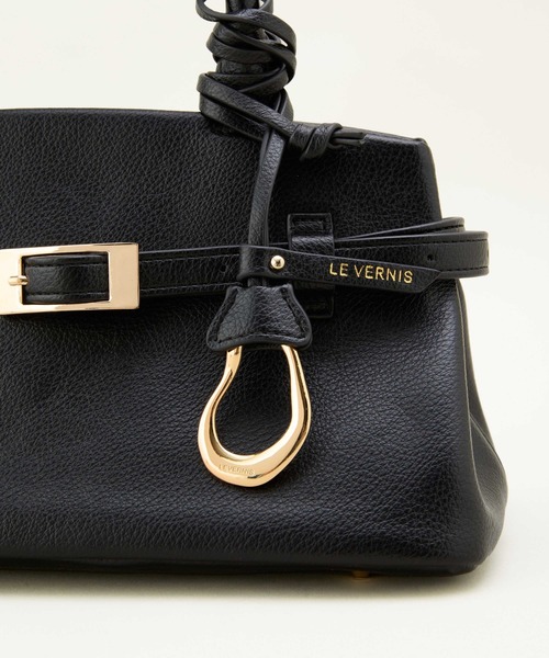 LE VERNIS（ル・ベルニ）の「LE VERNIS(ル・ベルニ) 【オケージョン対応】Poire Charm bag（ハンドバッグ・レディース・ブラウン/モカ/ブラック・FREE）」の8枚目の写真