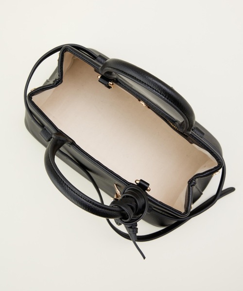 LE VERNIS（ル・ベルニ）の「LE VERNIS(ル・ベルニ) 【オケージョン対応】Poire Charm bag（ハンドバッグ・レディース・ブラウン/モカ/ブラック・FREE）」の10枚目の写真