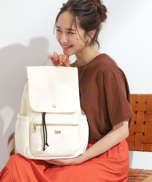 Lee（リー）の「【Lee別注／撥水】フラップリュック（バックパック/リュック・レディース・ブラック/アイボリー系7/チャコールグレー・00）」の3枚目の写真