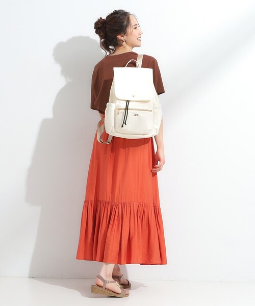 Lee（リー）の「【Lee別注／撥水】フラップリュック（バックパック/リュック・レディース・ブラック/アイボリー系7/チャコールグレー・00）」の9枚目の写真