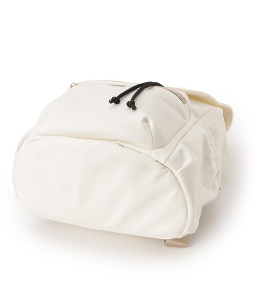 Lee（リー）の「【Lee別注／撥水】フラップリュック（バックパック/リュック・レディース・ブラック/アイボリー系7/チャコールグレー・00）」の16枚目の写真