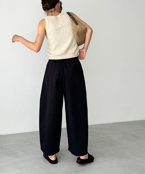 CANAL JEAN（キャナルジーン）の「El mar　コットンタックワイドパンツ（その他パンツ・レディース・ベージュ/ブラック・SMALL/MEDIUM）」の7枚目の写真