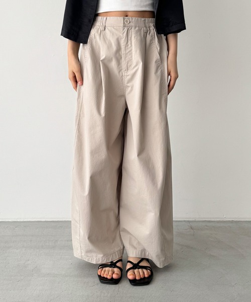 CANAL JEAN（キャナルジーン）の「El mar　コットンタックワイドパンツ（その他パンツ・レディース・ベージュ/ブラック・SMALL/MEDIUM）」の9枚目の写真