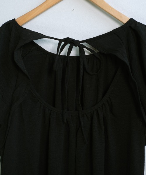 shopnikoniko(ショップニコニコ)の「バックオープン フレンチパフスリーブ ワンピース(ワンピース・レディース・ブラック・フリー)」の13枚目の写真