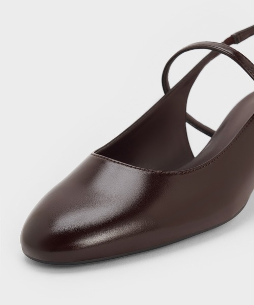 CHARLES & KEITH(チャールズ & キース)の「メリージェーン スリングバックパンプス(パンプス・レディース・バーガンディー/ブラック・25cm/24.5cm/23.5cm/23cm/22.5cm)」の9枚目の写真