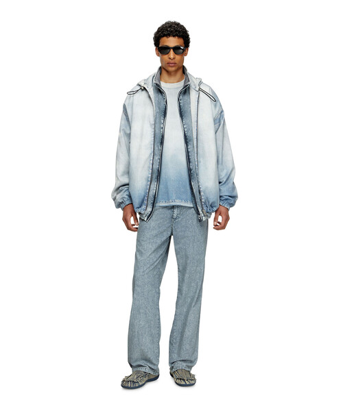 DIESEL（ディーゼル）の「メンズ ジョグ ブルゾン D-WYNNY JOGG（ブルゾン・メンズ・ライトインディゴブルー・SMALL/MEDIUM/LARGE/X-LARGE/XX-LARGE/X-SMALL）」の3枚目の写真