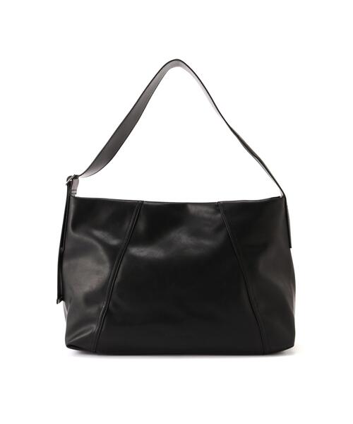 NATURAL BEAUTY BASIC(ナチュラルビューティーベーシック)の「アジャスタブルエイジドショルダーバッグ(ショルダーバッグ・レディース・ダークブラウン/ブラック・フリ-)」の4枚目の写真