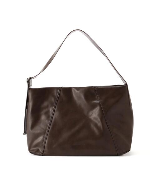 NATURAL BEAUTY BASIC(ナチュラルビューティーベーシック)の「アジャスタブルエイジドショルダーバッグ(ショルダーバッグ・レディース・ダークブラウン/ブラック・フリ-)」の14枚目の写真