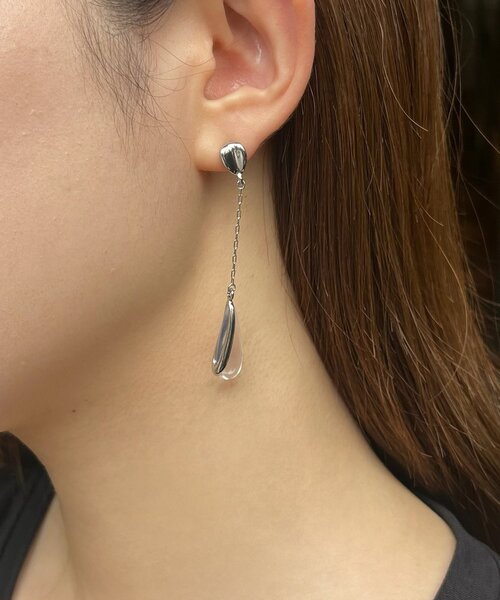 CAPRICIEUX LE'MAGE（カプリシューレマージュ）の「〈GOLDY/ゴールディ〉ドロップコンビピアス（ピアス（両耳用）・レディース・シルバー/ゴールド・FREE）」の3枚目の写真