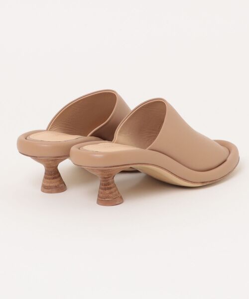 Paloma Barcelo（パロマバルセロ）の「PALOMA BARCELO サンダル（サンダル・レディース・ベージュ・36/37/38）」の2枚目の写真