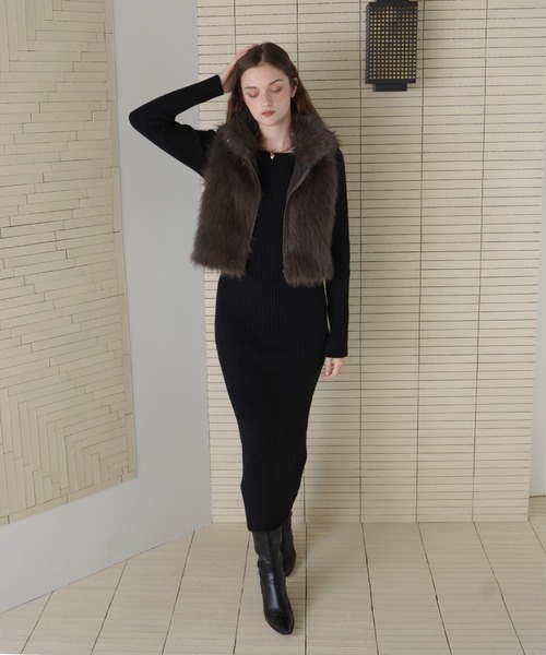 フェイクファースタンドネックダブルジップショート丈ベスト（ベスト