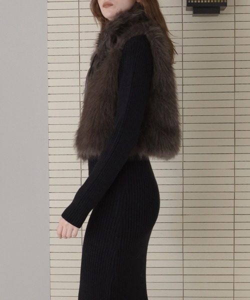 フェイクファースタンドネックダブルジップショート丈ベスト（ベスト