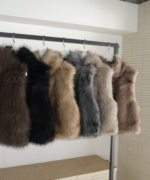 フェイクファースタンドネックダブルジップショート丈ベスト（ベスト