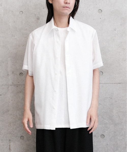 Juha(ユハ)の「SHEER LIGHT S/S SHIRT(シャツ/ブラウス・メンズ・ブラック/サックスブルー/ホワイト・3/4)」の16枚目の写真