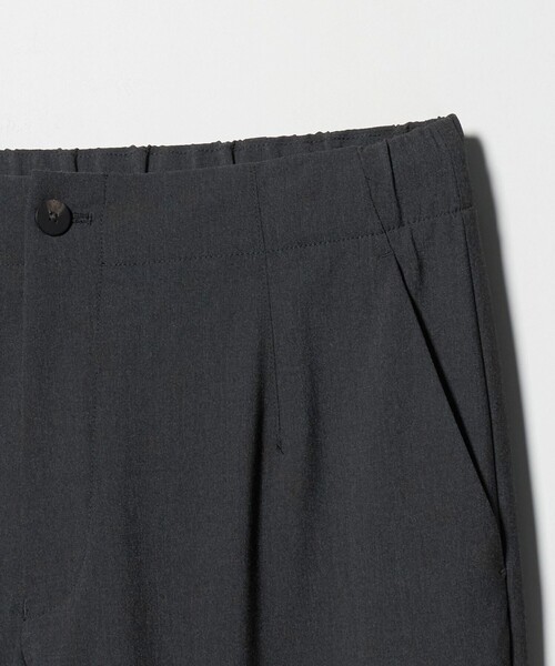 UNITED ARROWS（ユナイテッドアローズ）の「トロピカル ソリッド モダンイージー パンツ（その他パンツ・メンズ・ダークグレー・L/M/S/XL）」の10枚目の写真