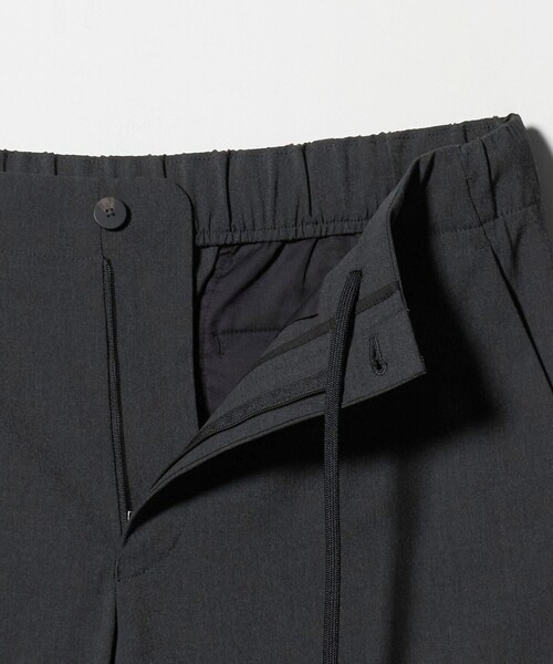 UNITED ARROWS（ユナイテッドアローズ）の「トロピカル ソリッド モダンイージー パンツ（その他パンツ・メンズ・ダークグレー・L/M/S/XL）」の13枚目の写真