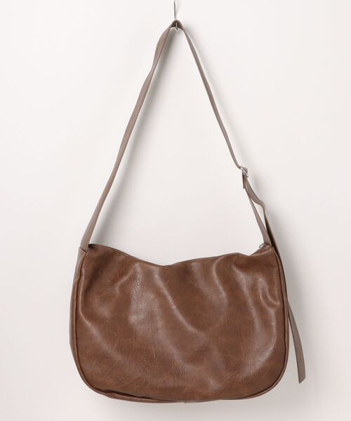 BEVERLY HILLS POLO CLUB(ビバリーヒルズポロクラブ)の「【BEVERLY HILLS POLO CLUB/ビバリーヒルズポロクラブ 】フェイクレザー ビッグショルダーバッグ(ショルダーバッグ・メンズ・ブラウン/ブラック・FREE)」の5枚目の写真