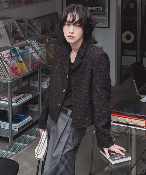 NOWLE(ノウル)の「【NOWLE】ラメツイード フリンジヘム ショート丈 テーラードジャケット(テーラードジャケット・メンズ・ホワイト/ブラック・MEDIUM/LARGE/X-LARGE)」の3枚目の写真