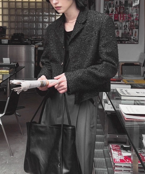 NOWLE(ノウル)の「【NOWLE】ラメツイード フリンジヘム ショート丈 テーラードジャケット(テーラードジャケット・メンズ・ホワイト/ブラック・MEDIUM/LARGE/X-LARGE)」の15枚目の写真