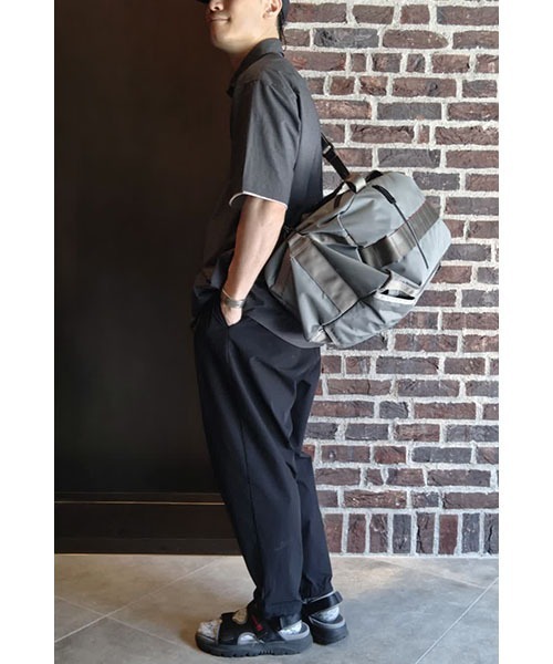 BRIEFING（ブリーフィング）の「【BRIEFING／ブリーフィング】 URBAN GYM 3WAY DUFFLE（ボストンバッグ・メンズ・ブラック/グレー・FREE）」の5枚目の写真