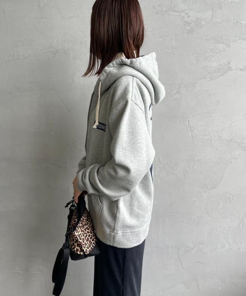 CHUMS（チャムス）の「【WEB限定】[CHUMS/チャムス] BOOBY バックプリント ジップパーカー（スウェット・レディース・ブラック/グレー・M/L）」の4枚目の写真
