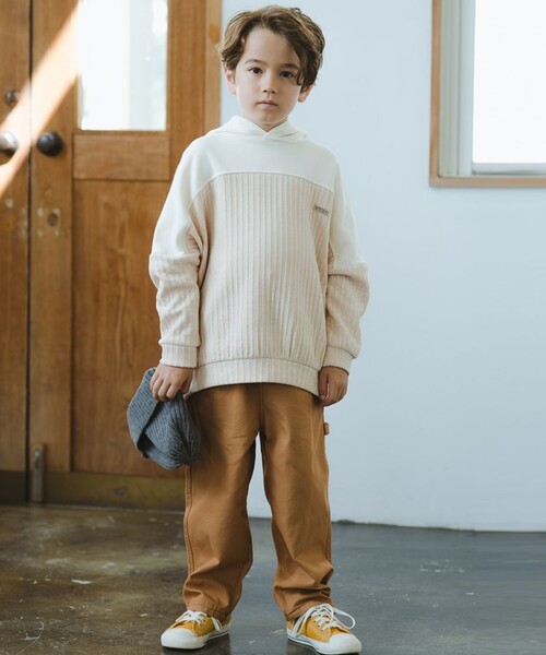 BRANSHES（ブランシェス）の「【おそろい】異素材切り替えパーカー（パーカー・キッズ・アイボリー/ネイビー・90/150/140/100/110/120/130）」の4枚目の写真