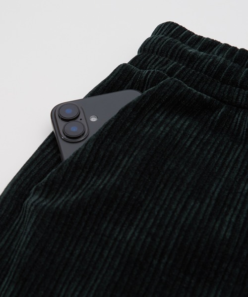 improves（インプローブス）の「太コーデュロイ ワイドパンツ（その他パンツ・メンズ・ブラック/ダークグリーン/モカ/チャコール・MEDIUM/LARGE）」の7枚目の写真