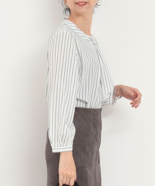 MICO COULIER(ミコクリエ)の「ジョーゼットストライプブラウス(シャツ/ブラウス・レディース・ホワイト系その他/ブルー系その他・38)」の6枚目の写真