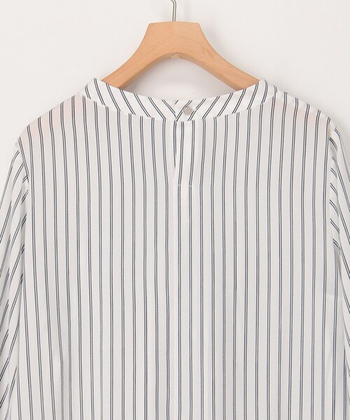 MICO COULIER(ミコクリエ)の「ジョーゼットストライプブラウス(シャツ/ブラウス・レディース・ホワイト系その他/ブルー系その他・38)」の12枚目の写真