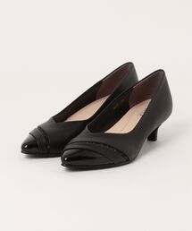 ポインテッドトゥデザインパンプス
