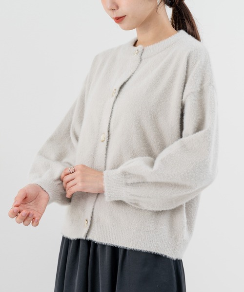 ANNA LUNA(アンナルナ)の「【ANNA LUNA】大人かわいく仕上げた シャギー クルーネック カーディガン(カーディガン/ボレロ・レディース・オフホワイト/グレー・MEDIUM)」の18枚目の写真