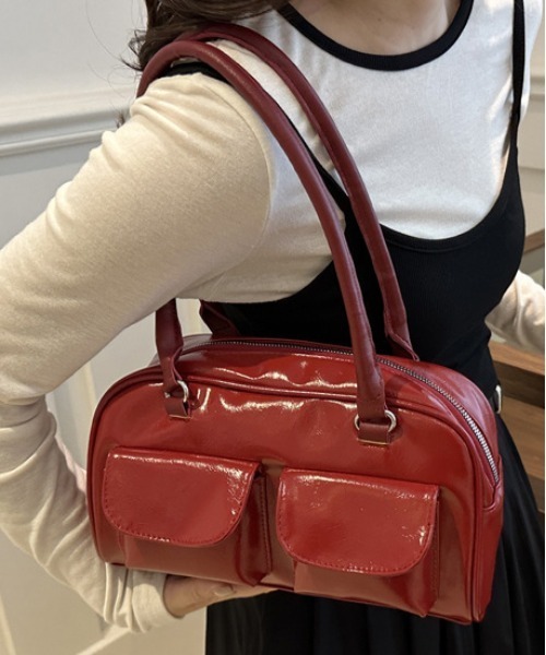 WEGO（ウィゴー）の「WEGO/マルチポケットワンショルダーフェイクレザーバッグ（ショルダーバッグ・レディース・ブラウン/レッド/ホワイト/ブラック・FREE）」の4枚目の写真