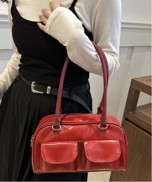 WEGO(ウィゴー)の「WEGO/マルチポケットワンショルダーフェイクレザーバッグ(ショルダーバッグ・レディース・ブラウン/レッド/ホワイト/ブラック・FREE)」の22枚目の写真