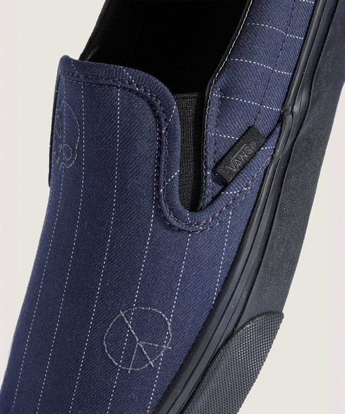 VANS(バンズ)の「クラシック スリッポン ウール / Classic Slip-On WOOL NAVY/BLAC VN000BVZNGV1(スリッポン・メンズ・ネイビー・5.5/6/6.5/7/8/8.5/9/9.5/10/10.5/11.5/12/11/7.5/5)」の5枚目の写真