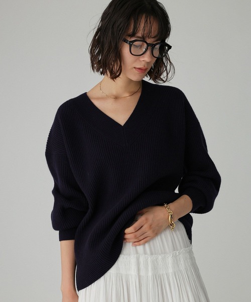Mちゃん　バビロンニット BABYLONE（バビロン）の「アゼニュアンスVネックプルオーバー（ニット