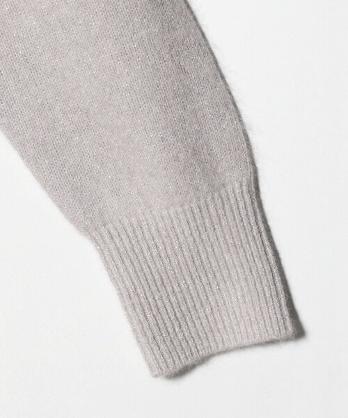 UNITED ARROWS（ユナイテッドアローズ）の「フォックス ウール ラメ タートルネック ニット（ニット/セーター・レディース・オフホワイト/ライトグレー/ダークグレー・FREE）」の4枚目の写真