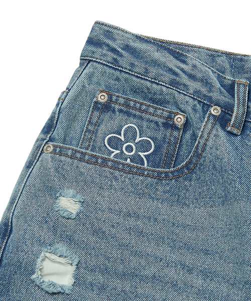 WKNDRS(ウィーキャンドース)の「FLORAL DENIM PANTS (L.DENIM)(デニムパンツ・レディース・その他・MEDIUM)」の4枚目の写真