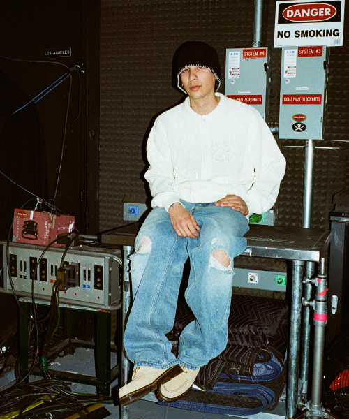 WKNDRS(ウィーキャンドース)の「FLORAL DENIM PANTS (L.DENIM)(デニムパンツ・レディース・その他・MEDIUM)」の7枚目の写真