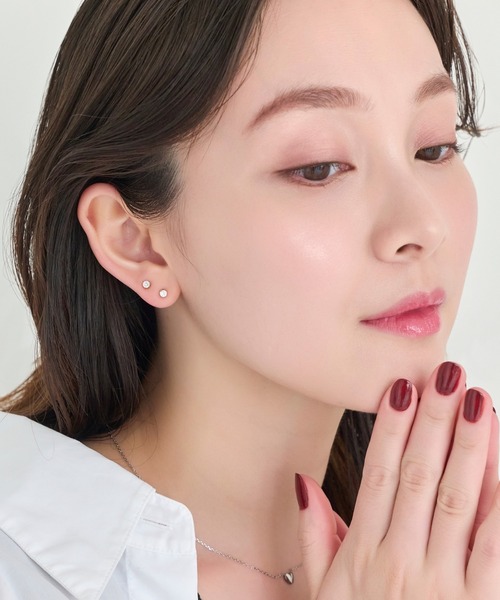 Phoebe(フィービィー)の「【金属アレルギー対応】一粒ピアス/サージカルステンレス/ユニセックス(ピアス(両耳用)・レディース・クリア/イエローゴールド・FREE)」の7枚目の写真