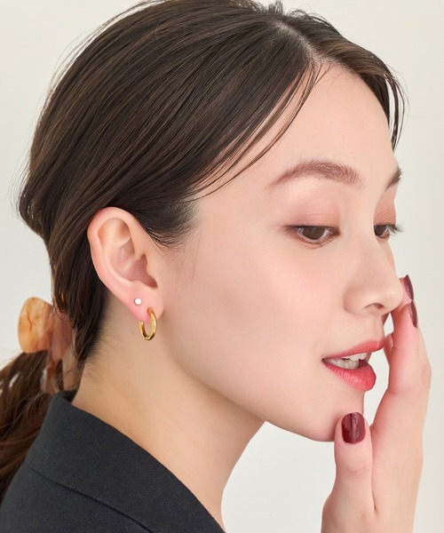 Phoebe(フィービィー)の「【金属アレルギー対応】一粒ピアス/サージカルステンレス/ユニセックス(ピアス(両耳用)・レディース・クリア/イエローゴールド・FREE)」の9枚目の写真