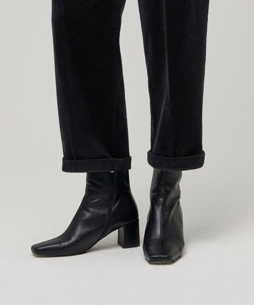 MUSINSA STANDARD WOMAN（ムシンサスタンダードウーマン）の「ウィメンズテーパードコーデュロイパンツ[ダークグレー]（その他パンツ・レディース・その他・30/24/25/26/27/28/29）」の7枚目の写真
