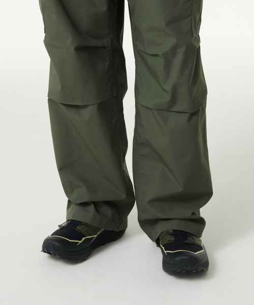 MUSINSA STANDARD（ムシンサスタンダード）の「リップストップパラシュートカーゴパンツ[セージグリーン]（その他パンツ・メンズ・その他・26/27/28/29/30/31/32/33/34/36/38/40/42）」の8枚目の写真
