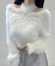 FOLLOWIN（フォロウィン）の「フェイクファークロスネックショートトップス（ニット/セーター・レディース）」