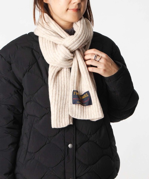 TWEED MILL(ツイードミル)の「TWEEDMILL Hinchliffe Lambswool Rib Scarf  ツイードミル ヒンチクリフ ラムウール リブ ストール(ストール/ショール・レディース・ライトベージュ/チャコール/ダークブラウン系1/ブラック・ONE SIZE)」の2枚目の写真