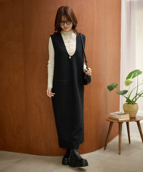 LAULEN（ローレン）の「wool blend deep neck sleeveless dress /ウールブレンドディープネックノースリーブワンピース（ジャンパースカート・レディース・ブラック/チャコールグレー/ワインレッド・FREE）」の14枚目の写真