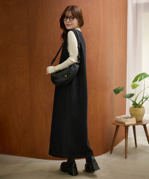 LAULEN（ローレン）の「wool blend deep neck sleeveless dress /ウールブレンドディープネックノースリーブワンピース（ジャンパースカート・レディース・ブラック/チャコールグレー/ワインレッド・FREE）」の18枚目の写真