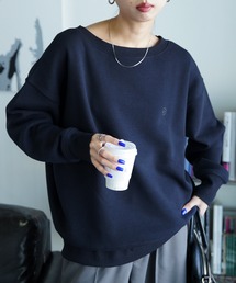 ボートネックカラフル刺繍スウェット