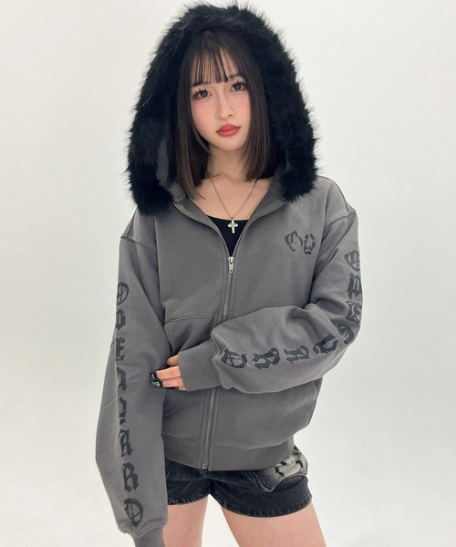 OY(オーワイ)の「『OY/オーワイ』GOTHIC CROSS FAUX FUR HOODIE ZIP UP/ゴシッククロス ファーフードパーカー(パーカー・レディース・ブラック/グレー・M/L)」の13枚目の写真