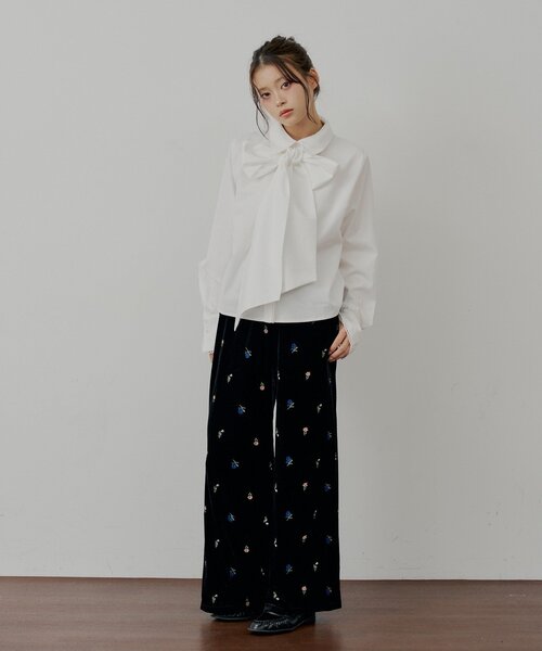 Chico（チコ）の「【SALON by Chico】リボン付きレースデザインシャツ（シャツ/ブラウス・レディース・ホワイト/ブルー/ブラウン系その他2・FREE）」の12枚目の写真