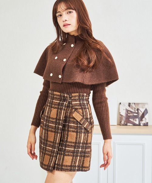 MISCH MASCH(ミッシュマッシュ)の「ZOZO限定 金ボタンケープ2wayニット(ニット/セーター・レディース・ブラウン/ホワイト・フリ-)」の6枚目の写真
